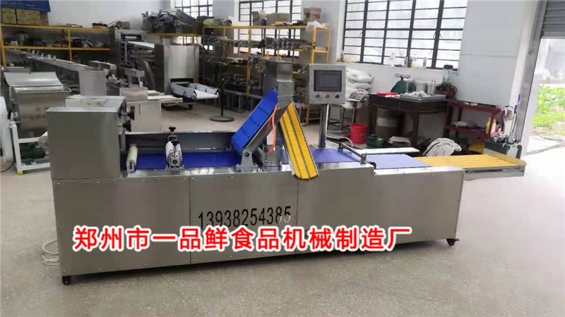 350型自動(dòng)疊皮燴面機(jī)(圖3) 350型自動(dòng)疊皮燴面機(jī)(圖3)