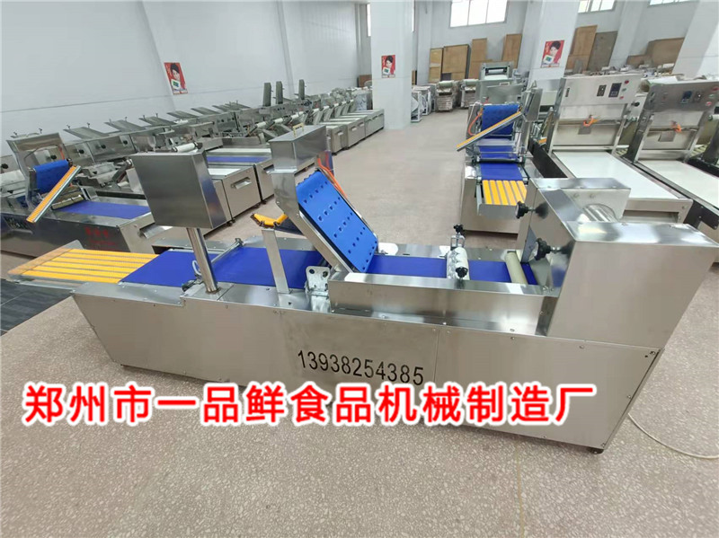 350型自動(dòng)疊皮燴面機(jī)(圖4) 350型自動(dòng)疊皮燴面機(jī)(圖4)